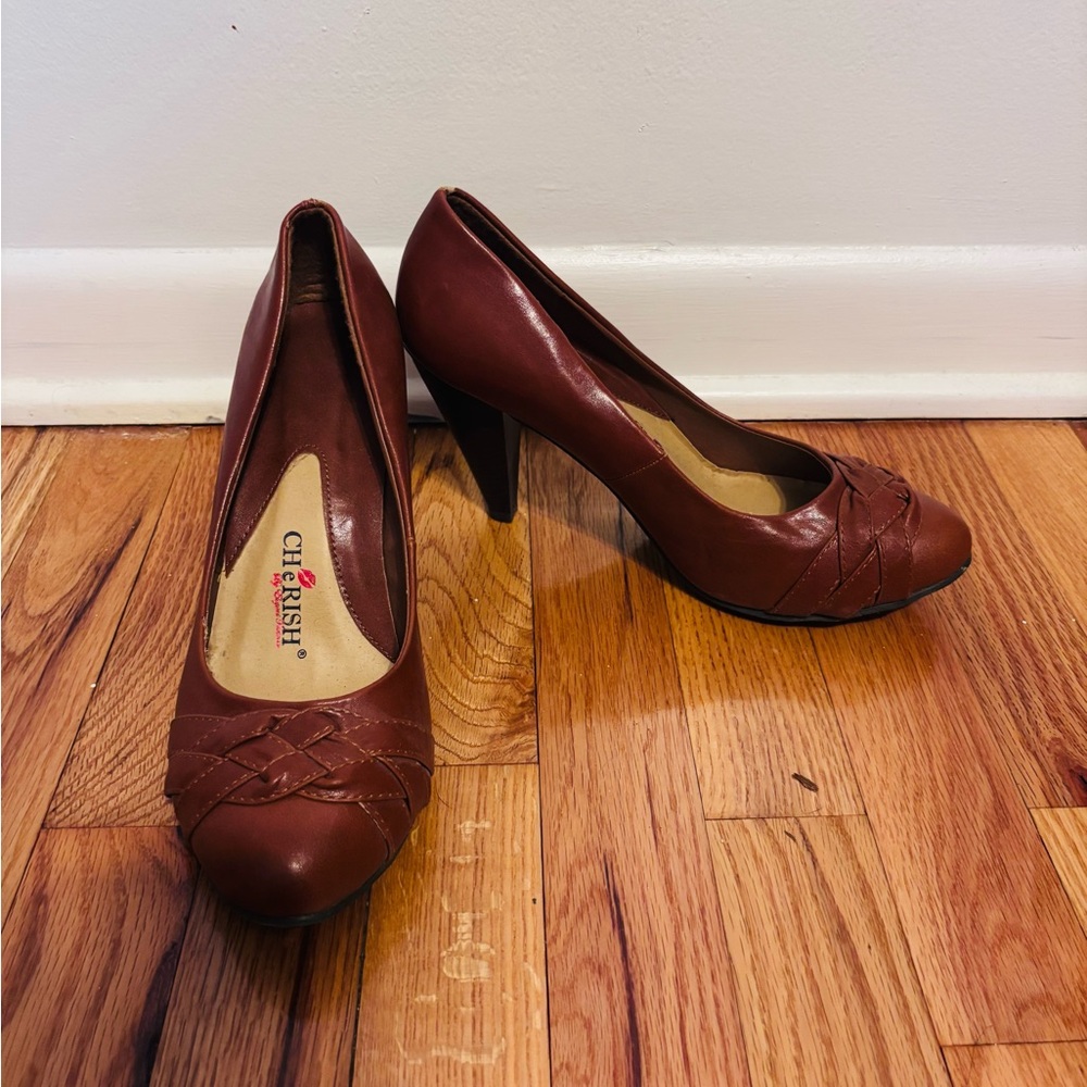 Cherish brown pumps size 10 with wear on the back heel